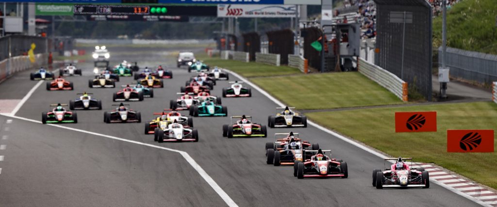 FIA-F4選手権｜ダンロップモータースポーツ